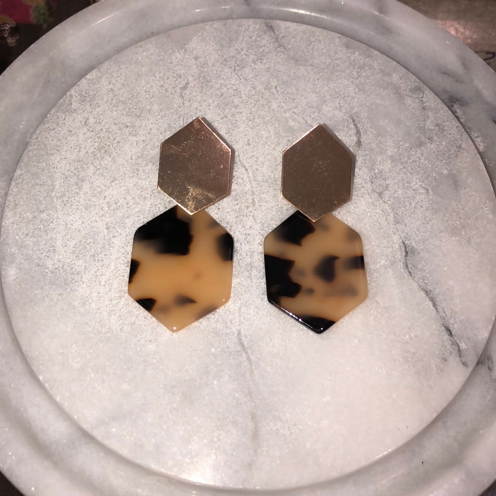 5/$25 Gold & Tortoise Hexagon Earrings